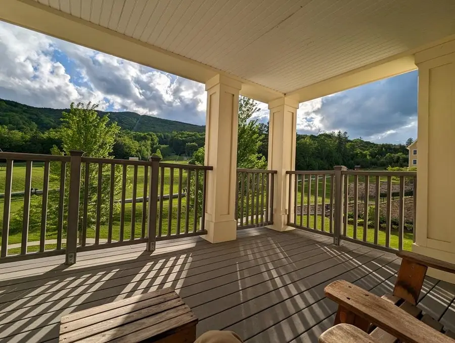 723/725 QIII Jackson Gore Adams House, Ludlow, VT 05149 - #2