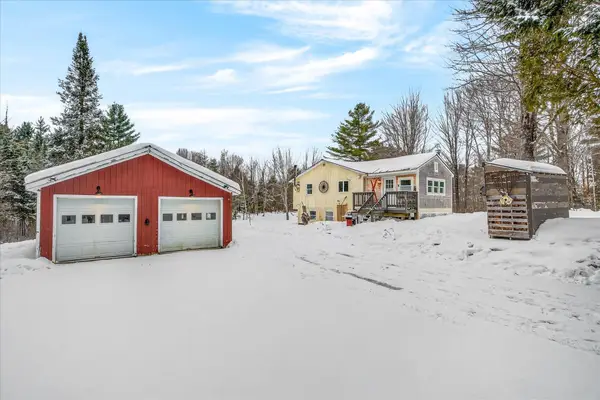 1525 Shunpike Road, Mount Holly, VT 05758