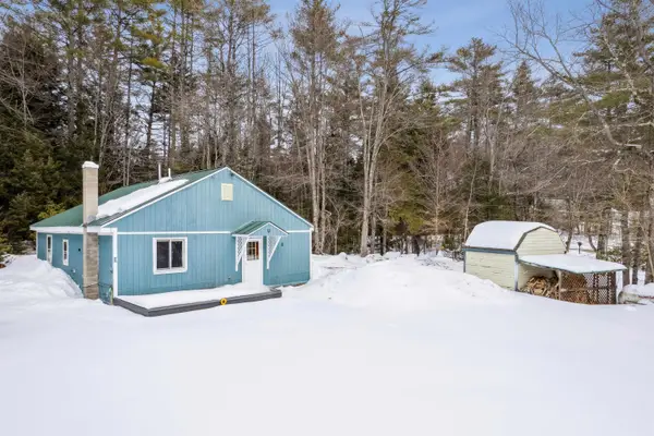 9 Cherry Hill Road, Grafton, NH 03240
