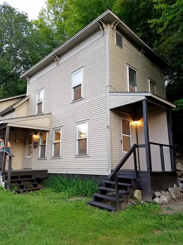 25 AB South Street, Bristol, VT 05443
