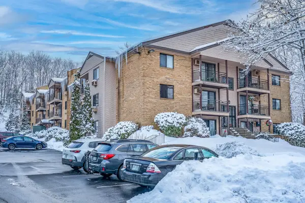 19 Country Club Drive #39, Manchester, NH 03102