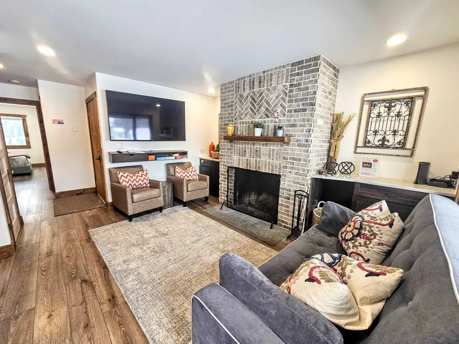 4 E Carinthia Lane, West Dover, VT 05356 - #3