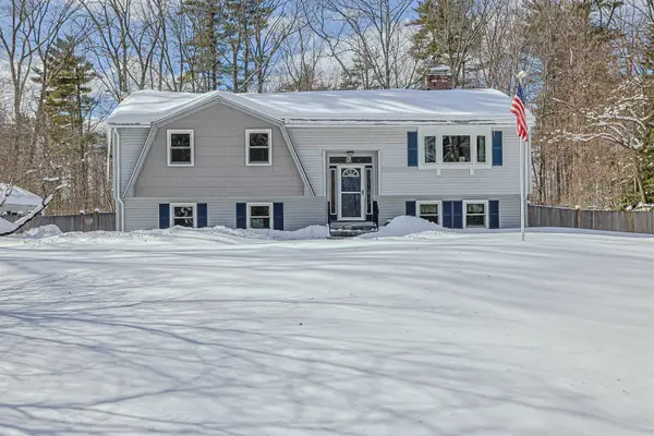 27 Farmer Road, Merrimack, NH 03054