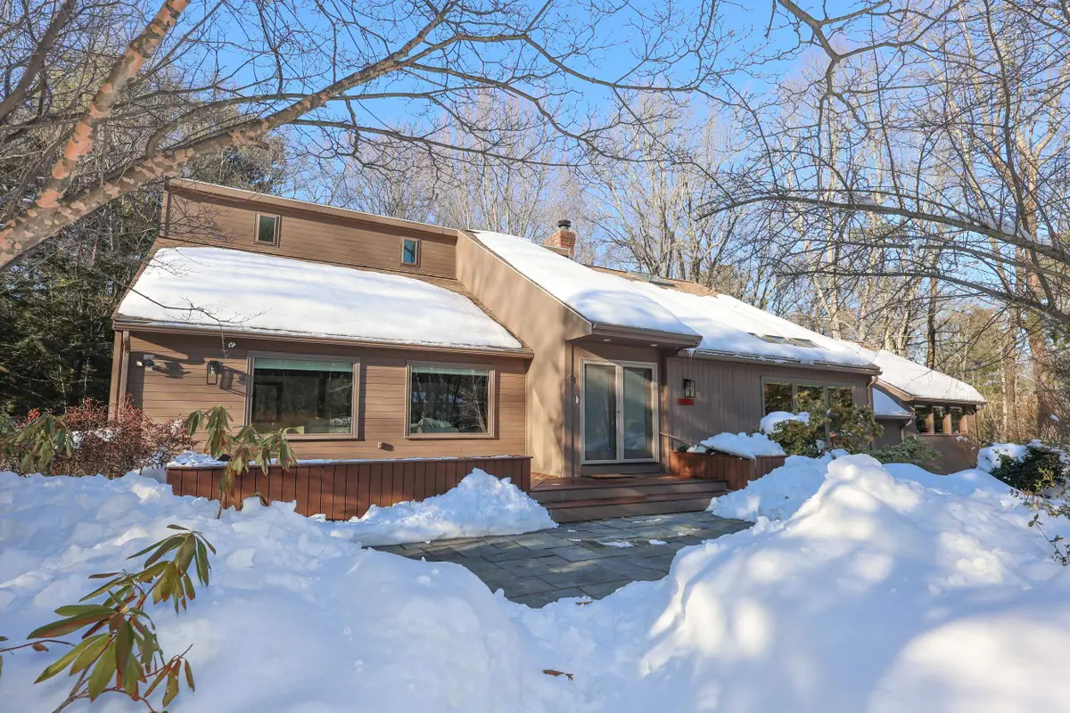 4 Windsor Boulevard, Londonderry, NH 03053 - #1