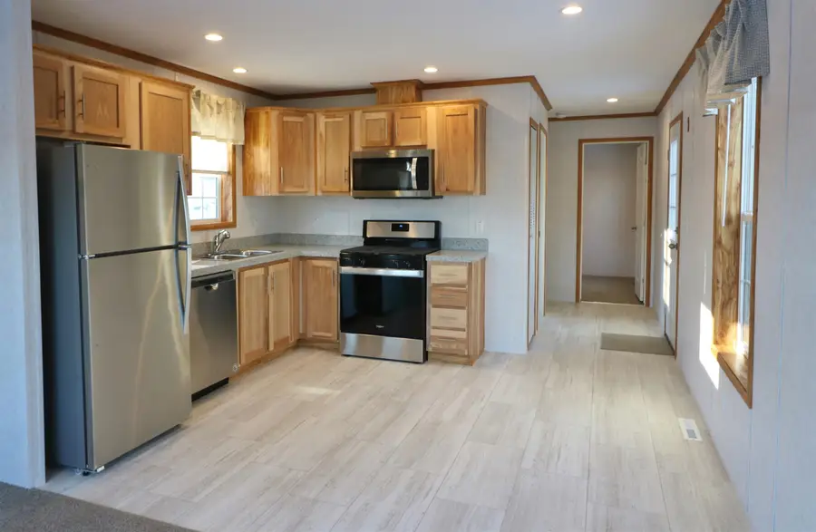 12 Victoria Lane, Berlin, NH 03570 - #3