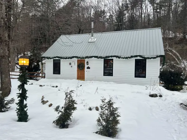 1528 Townshend Road, Grafton, VT 05146