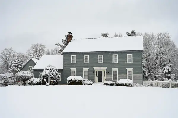 4 Westview Drive, Derry, NH 03038