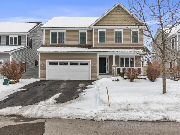 35 Sommerfield Avenue, South Burlington, VT 05403