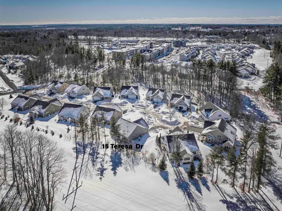 15 Teresa Drive, Dover, NH 03820 - #3