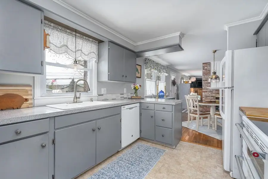 1050 Dover Road, Epsom, NH 03234 - #3