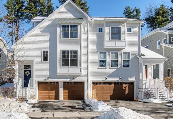 276 O'Brien Farm Road, South Burlington, VT 05403