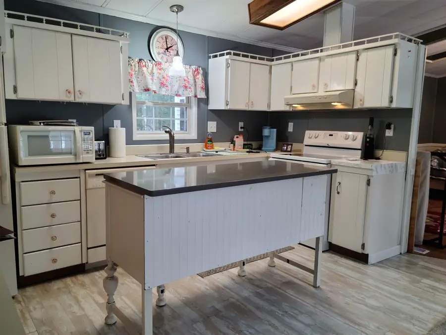 7 Bayberry Lane, Wolfeboro, NH 03894 - #2