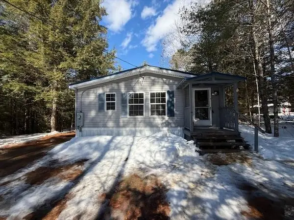 4 Stetson Drive, Campton, NH 03223