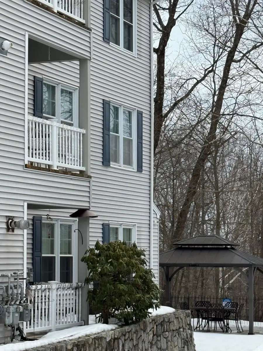 185 Eastern Avenue #202, Manchester, NH 03104 - #2