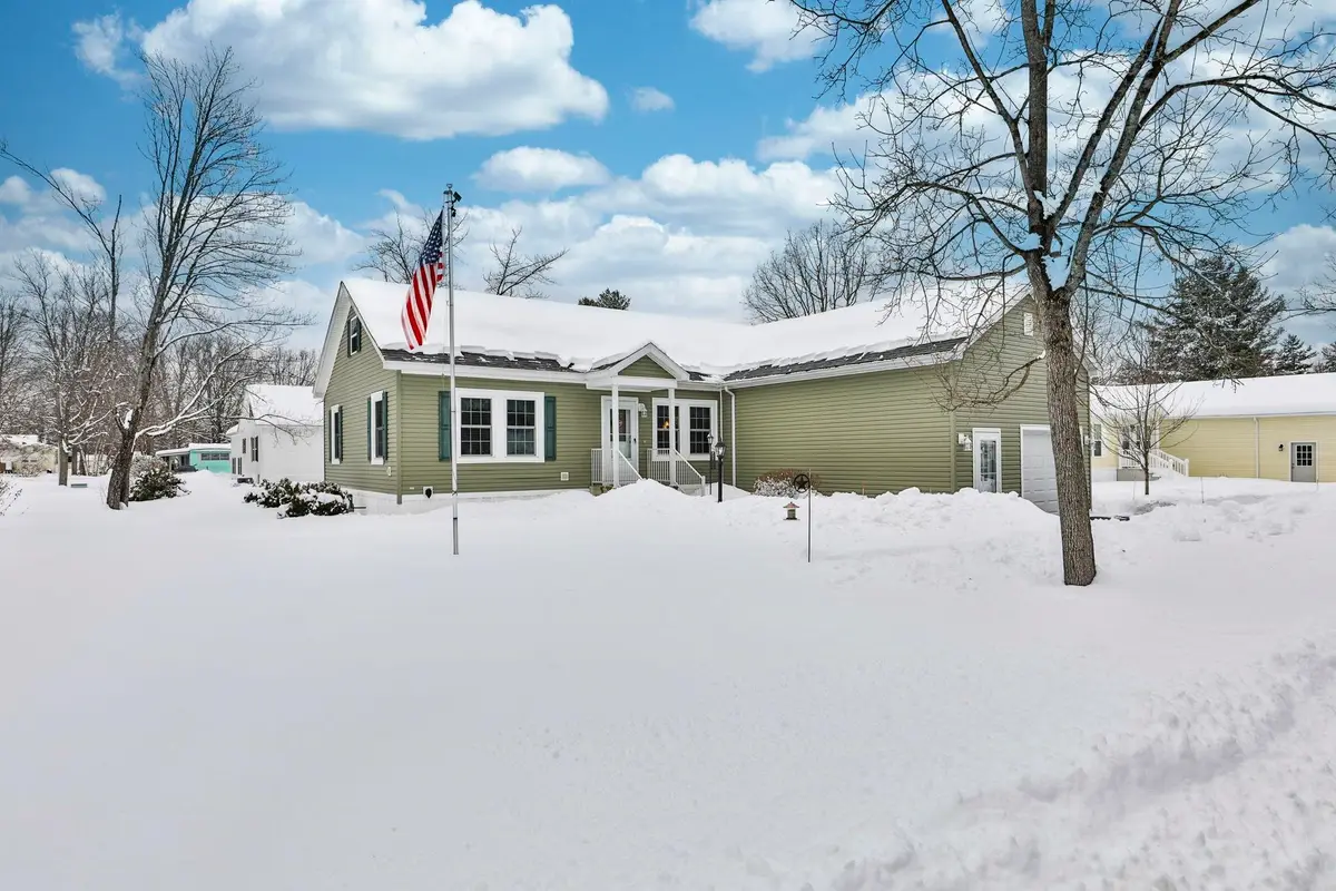 21 Fairfield Drive, Concord, NH 03301 - #1