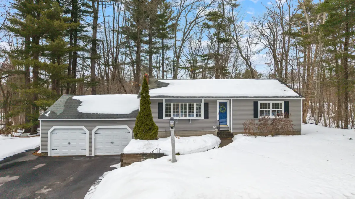 64 Lake Street, Salem, NH 03079 - #1