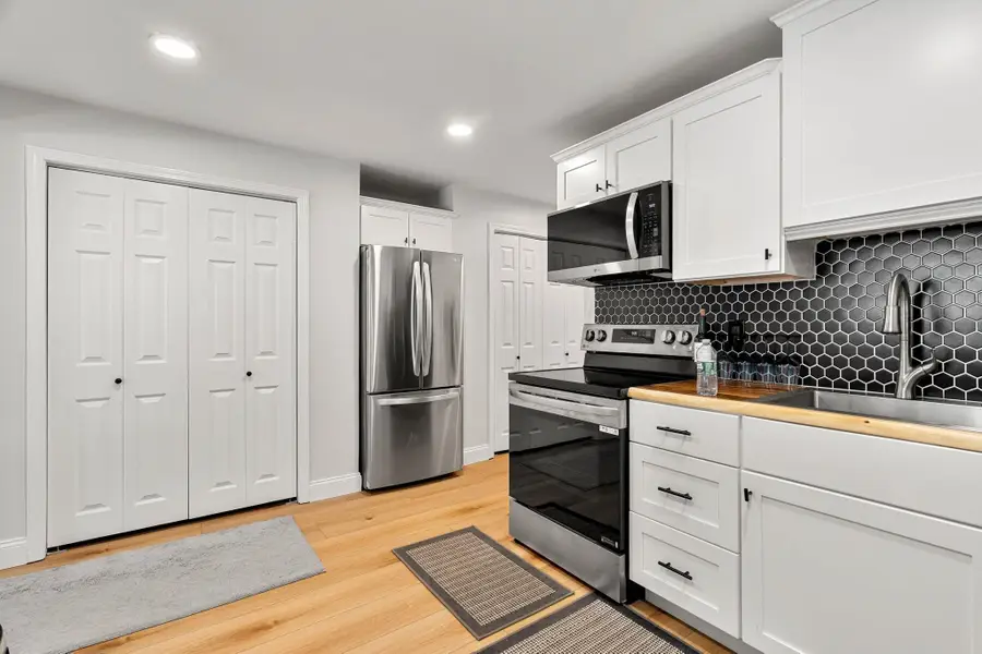 555 Calef Road #4, Manchester, NH 03103 - #2