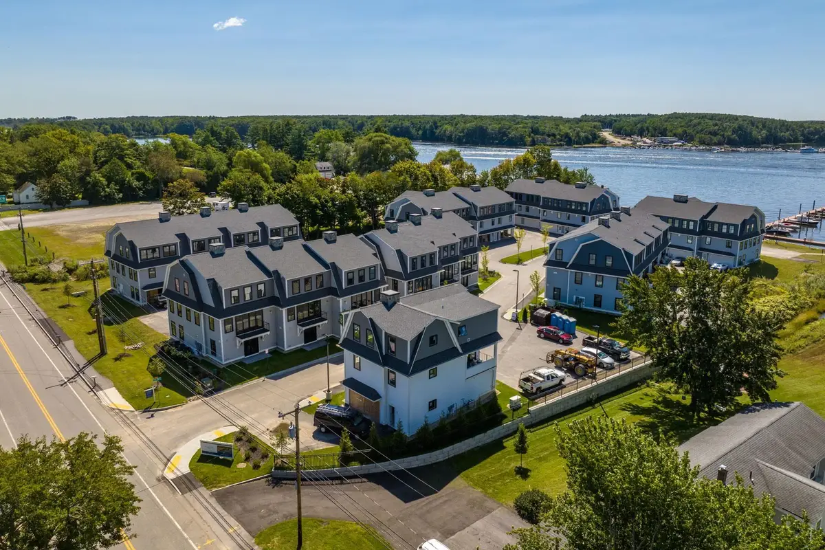 24 LITTLE BAY Drive, Dover, NH 03820 - #1
