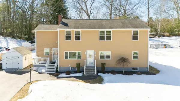 8 Ridgeview Avenue, Salem, NH 03079