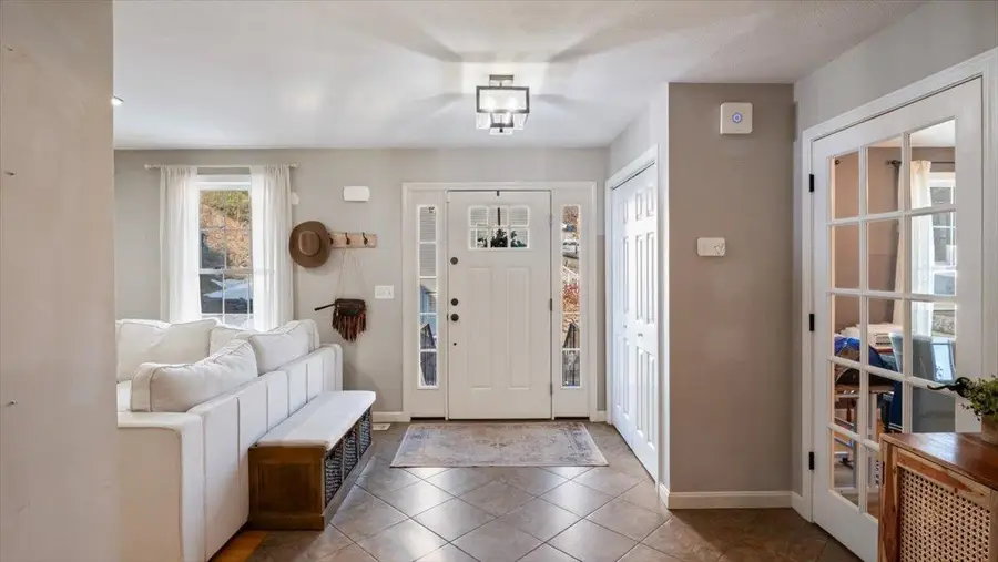 6 Bear Path Lane, Hudson, NH 03051 - #2