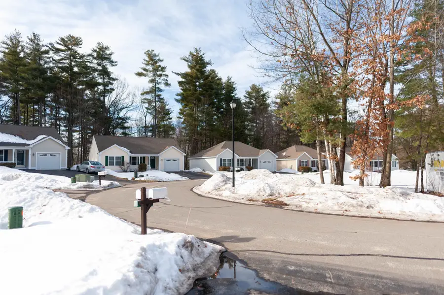 27 Bowes Circle, Hudson, NH 03051 - #2