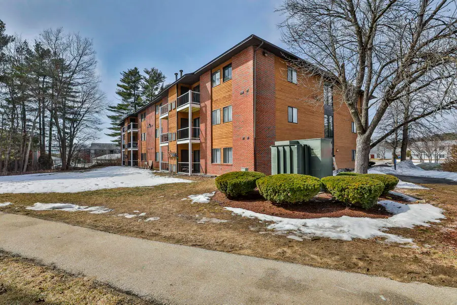 1133 Blackstone Drive, Nashua, NH 03063 - #2