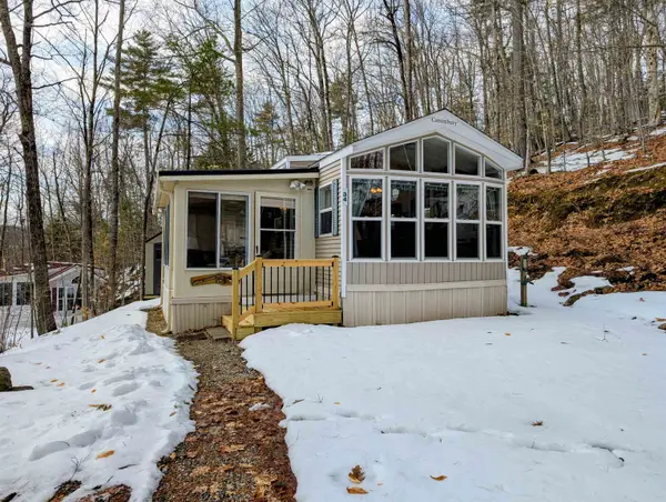 34 Upper Meadows Road #(aka Unit 85}, Holderness, NH 03245