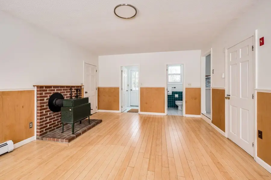 4 Ffrost Drive, Durham, NH 03824 - #3