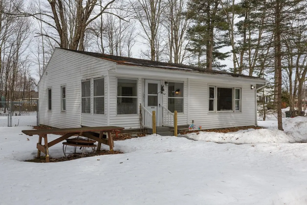 81 Village Street, Concord, NH 03303 - #1