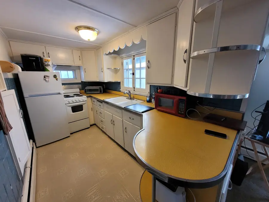 4 Tulip Street, Lyndonville, VT 05851 - #3