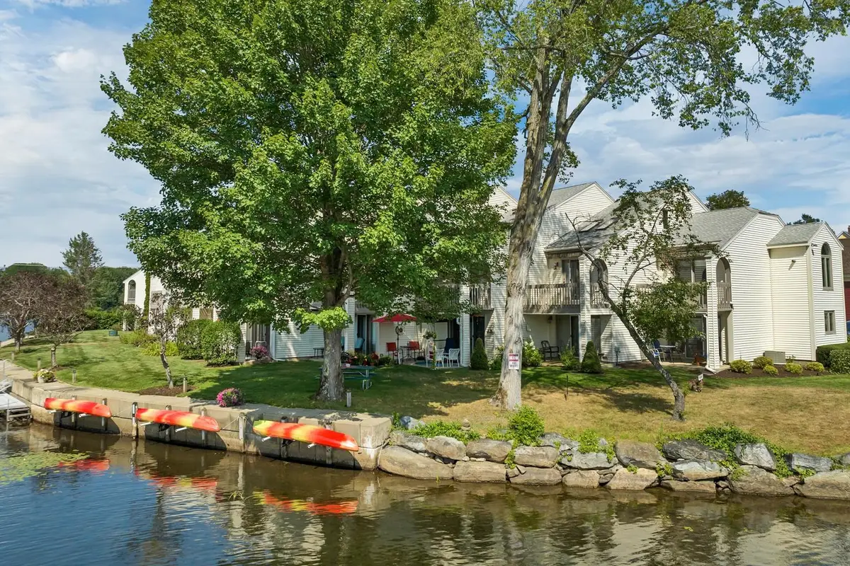 68 Railroad Avenue #3, Wolfeboro, NH 03894-0771 - #1