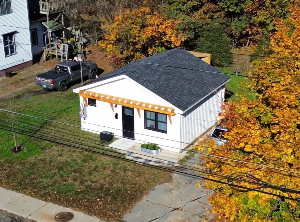 17 Henry Street, Rockingham, VT 05101 - #1