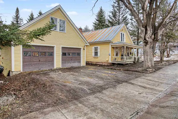 86 Stowe Street, Waterbury, VT 05676