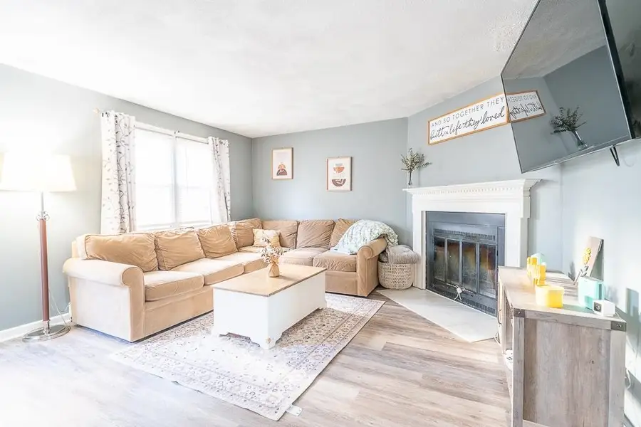 4 Stonegate Lane, Derry, NH 03038 - #2