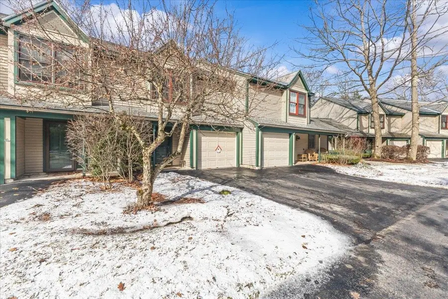 7 Saxon Hollow Drive #D2, Essex, VT 05452 - #3