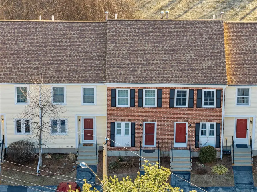 214 Fox Hollow Way, Manchester, NH 03104 - #2