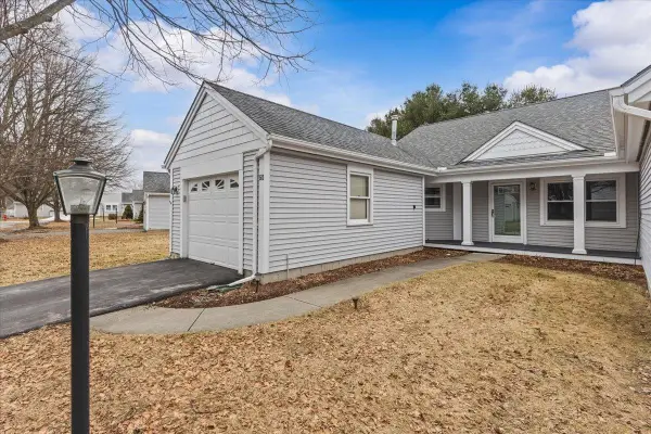 16 Clover Drive #5D, Essex, VT 05452