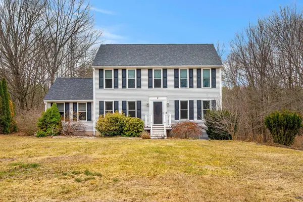 2 Sara Beth Lane #92, Londonderry, NH 03053