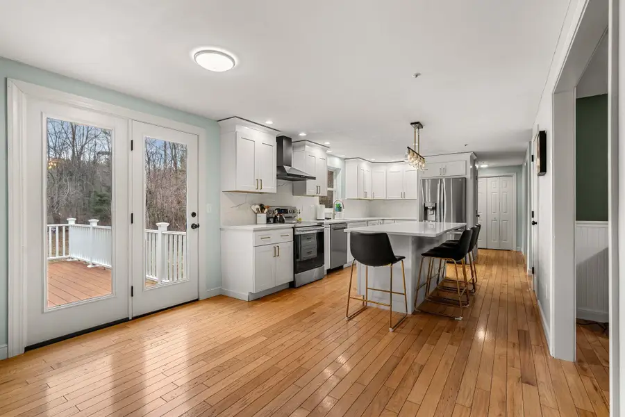 2 Sara Beth Lane, Londonderry, NH 03053 - #3