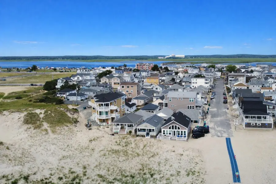 14-16 Dover Avenue #3, Hampton, NH 03842 - #3