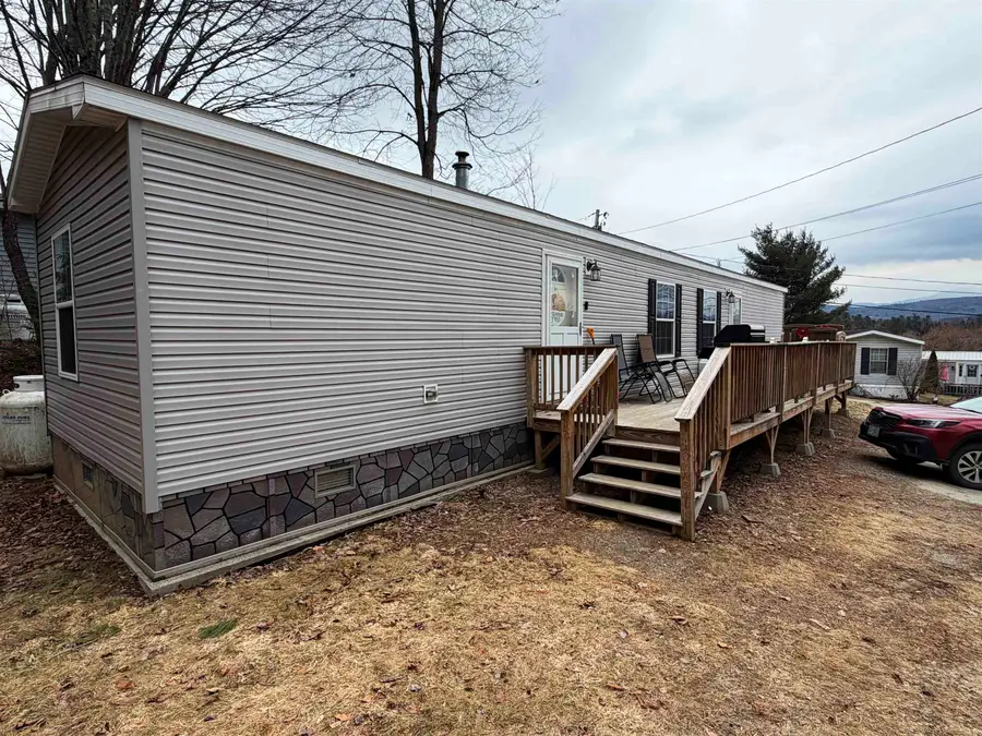 14 Hilltop Manor Mobile Home Park, Littleton, NH 03561 - #2