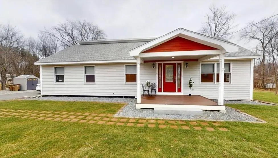 20 Academy Avenue, Atkinson, NH 03811 - #1