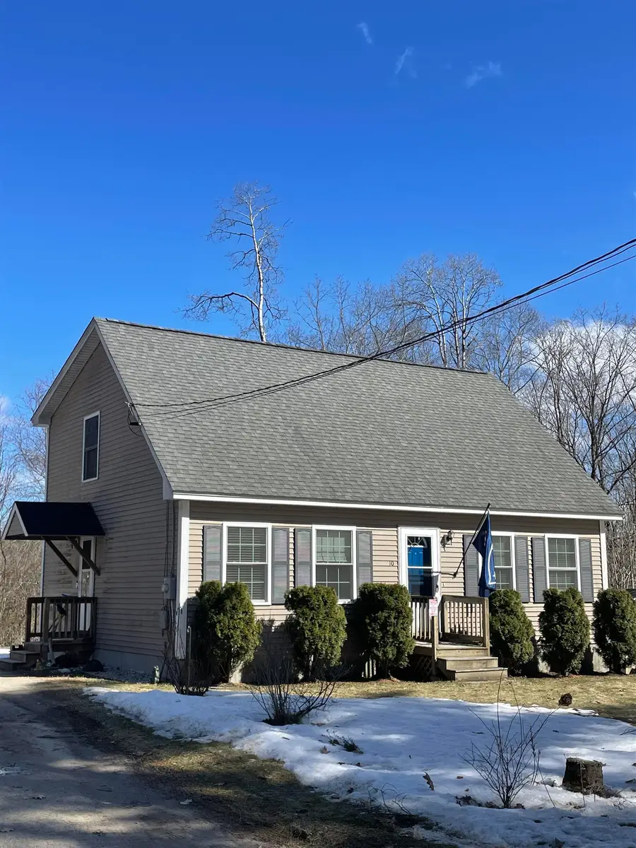 10 HEMLOCK Street, Hillsborough, NH 03244 - #2