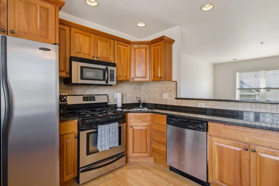 1039 Islington Street #4, Portsmouth, NH 03801 - #3