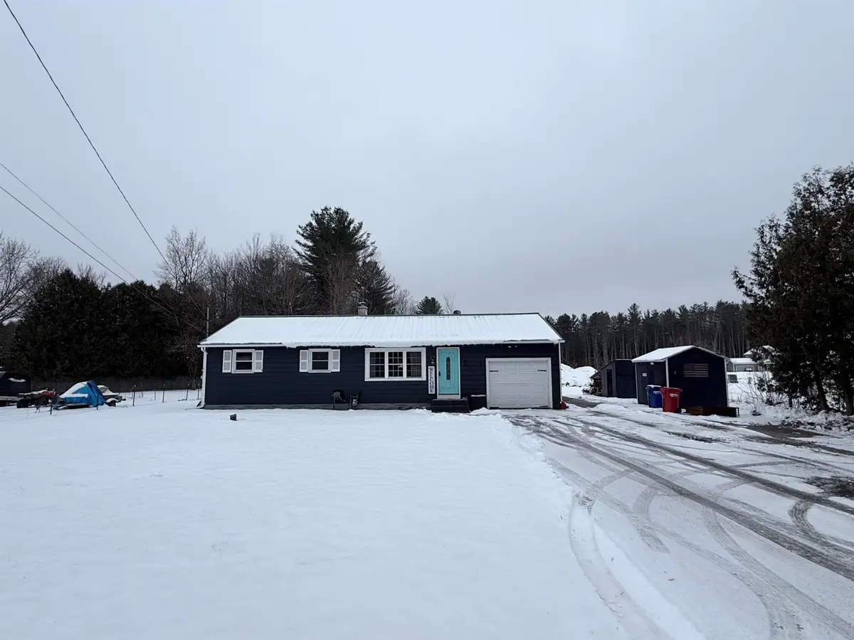 8 Johnson's Court, Milton, VT 05468 - #1