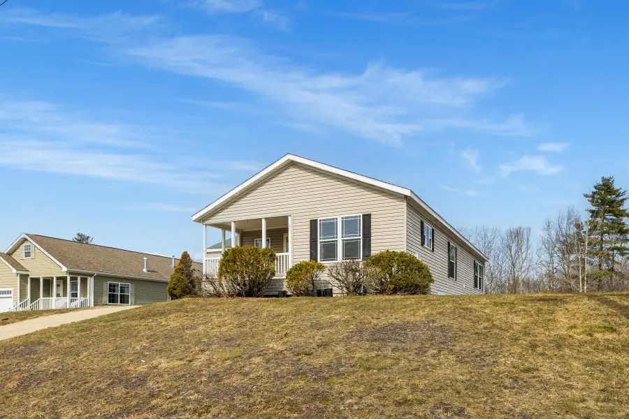 38 Tarah Way, Fremont, NH 03044 - #3