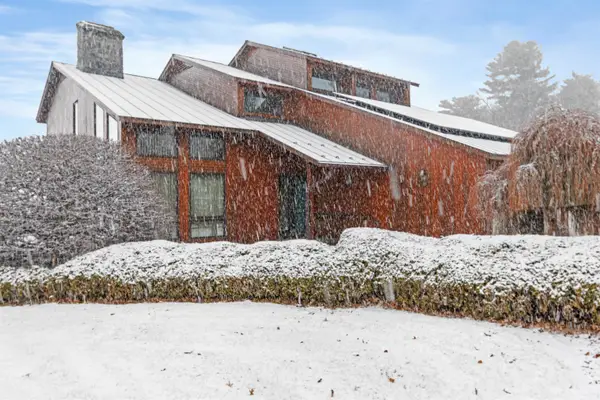 564 South Bay Circle, Colchester, VT 05446