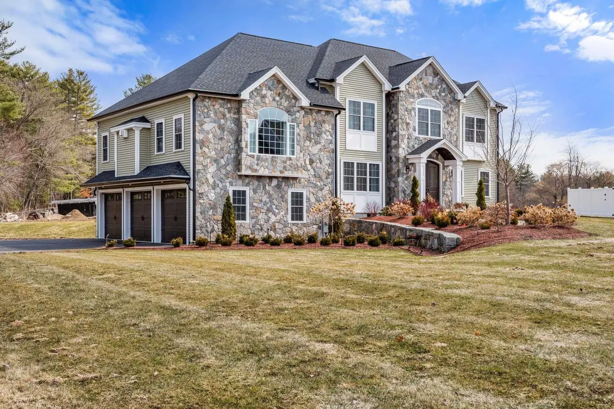 5 Osprey Lane, Nashua, NH 03062 - #1