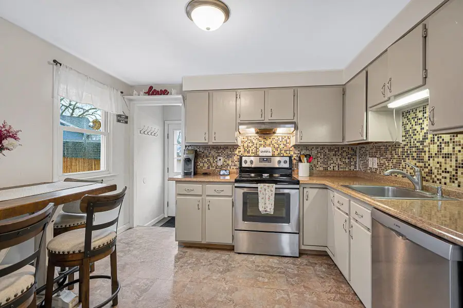 4 Kittery Drive, Nashua, NH 03062 - #3