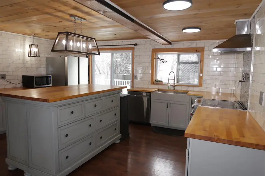 2 Hutchins Circle, South Barre, VT 05641 - #2